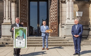 V. l.: Bischof Manfred Scheuer, Reinhard Honeder (stellvertretender Innungsmeister und Berufsgruppensprecher der Bäcker) und Dr. Josef Pühringer, Vorsitzender Pro Mariendom